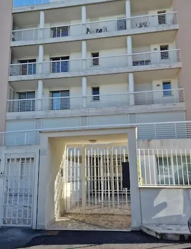 Cozy Flat In Apartamento Roma